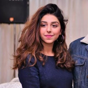 Meet your Posher, Nayab